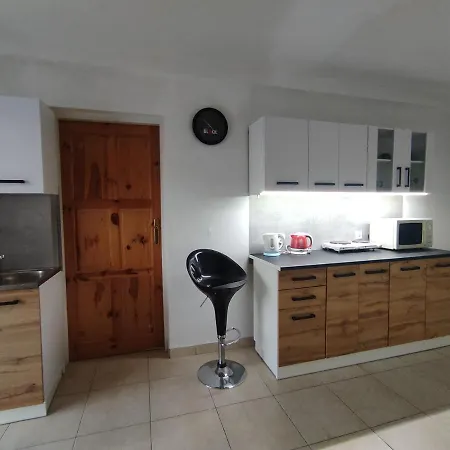 Pokoje Goscinne Majkowscy Apartman *